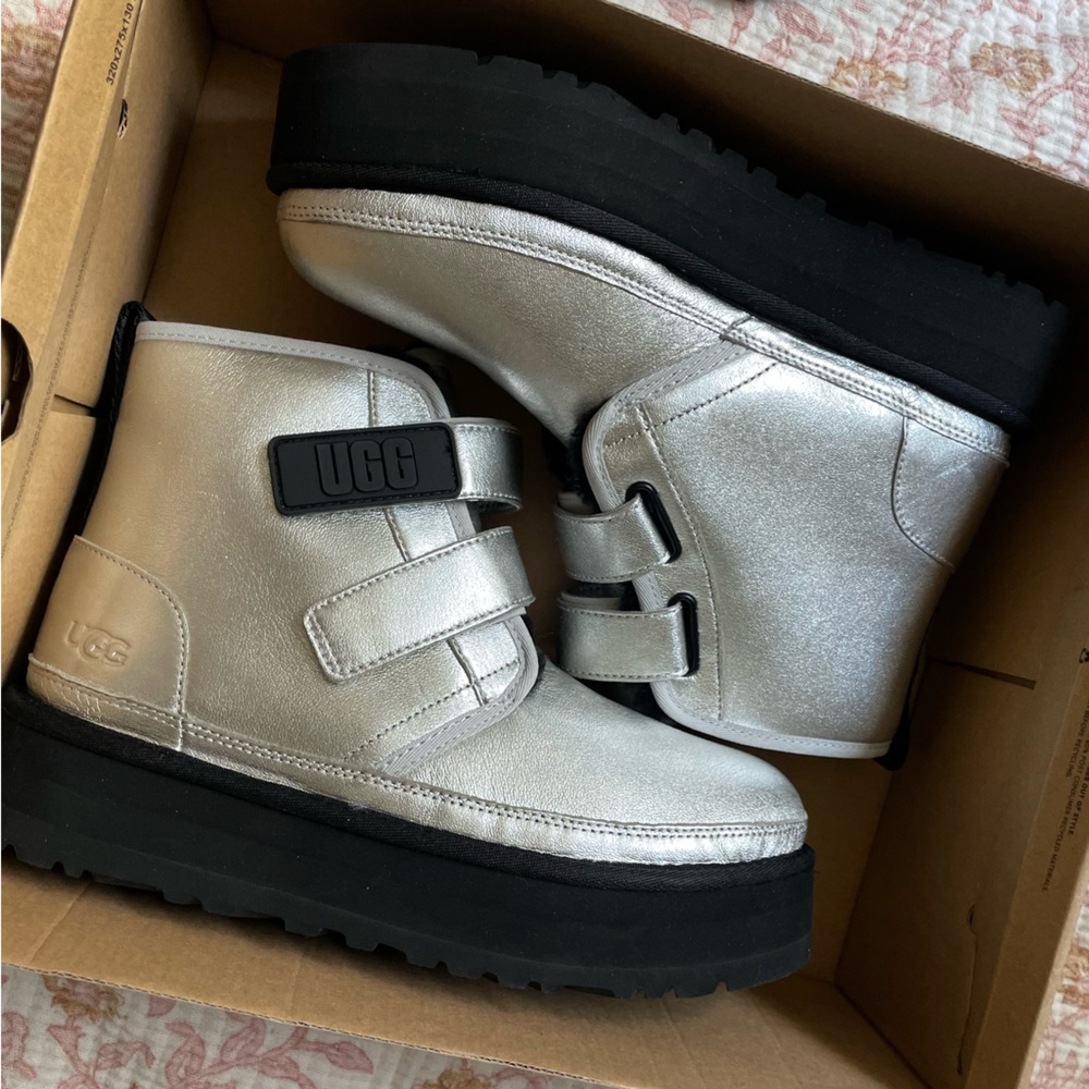 UGG Neumel Platform Silver Metallic boots